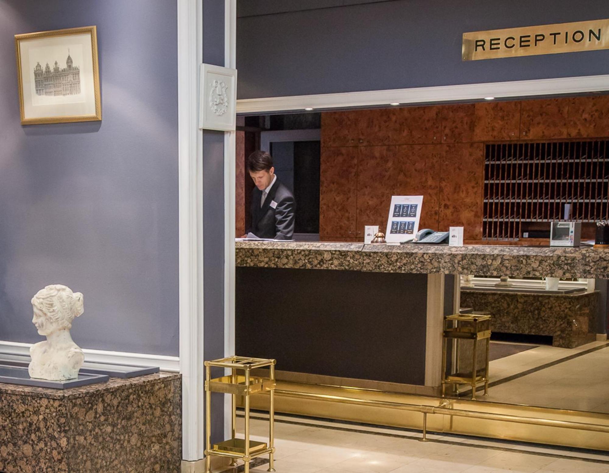 First Euroflat Hotel Брюксел Екстериор снимка